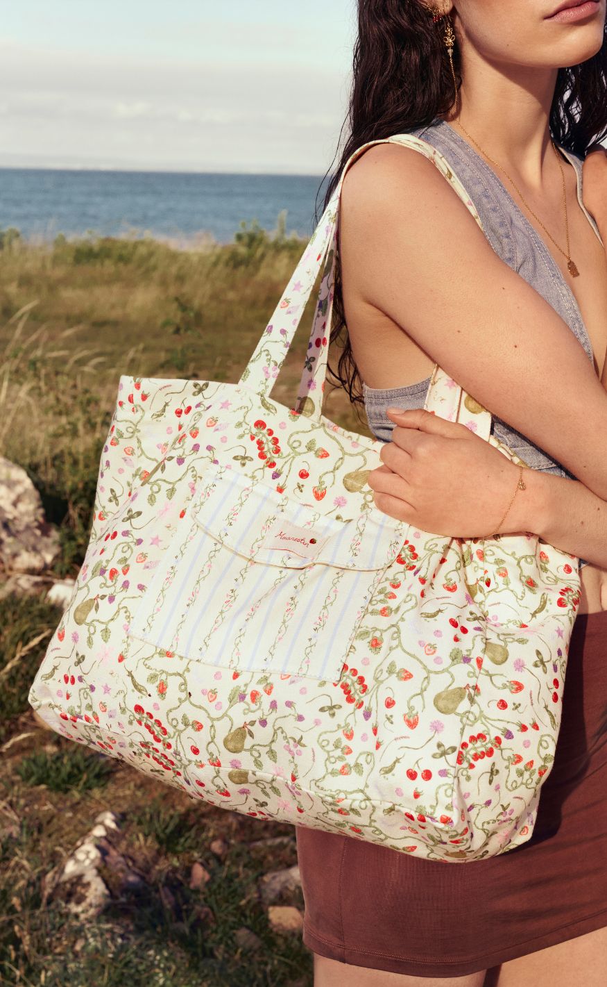 Maanesten Taske Big Canvas Garden Magic Ivory Garden Magic Iv  One Size