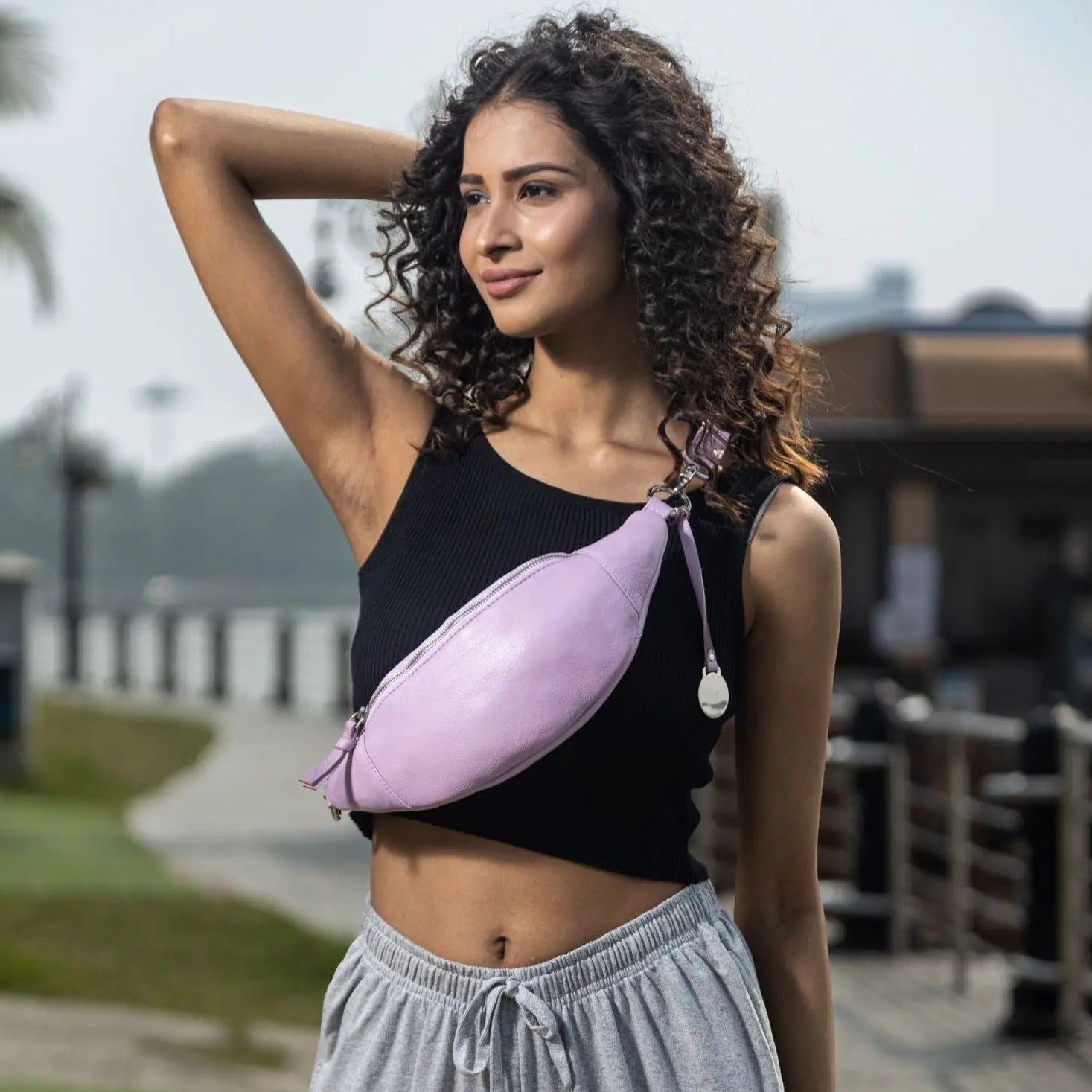 Style Nikita Smuk Pink Fed Mindre Bumbag Taske Flot Pink Læder Lynlåsrum Front Bagside Pink Female