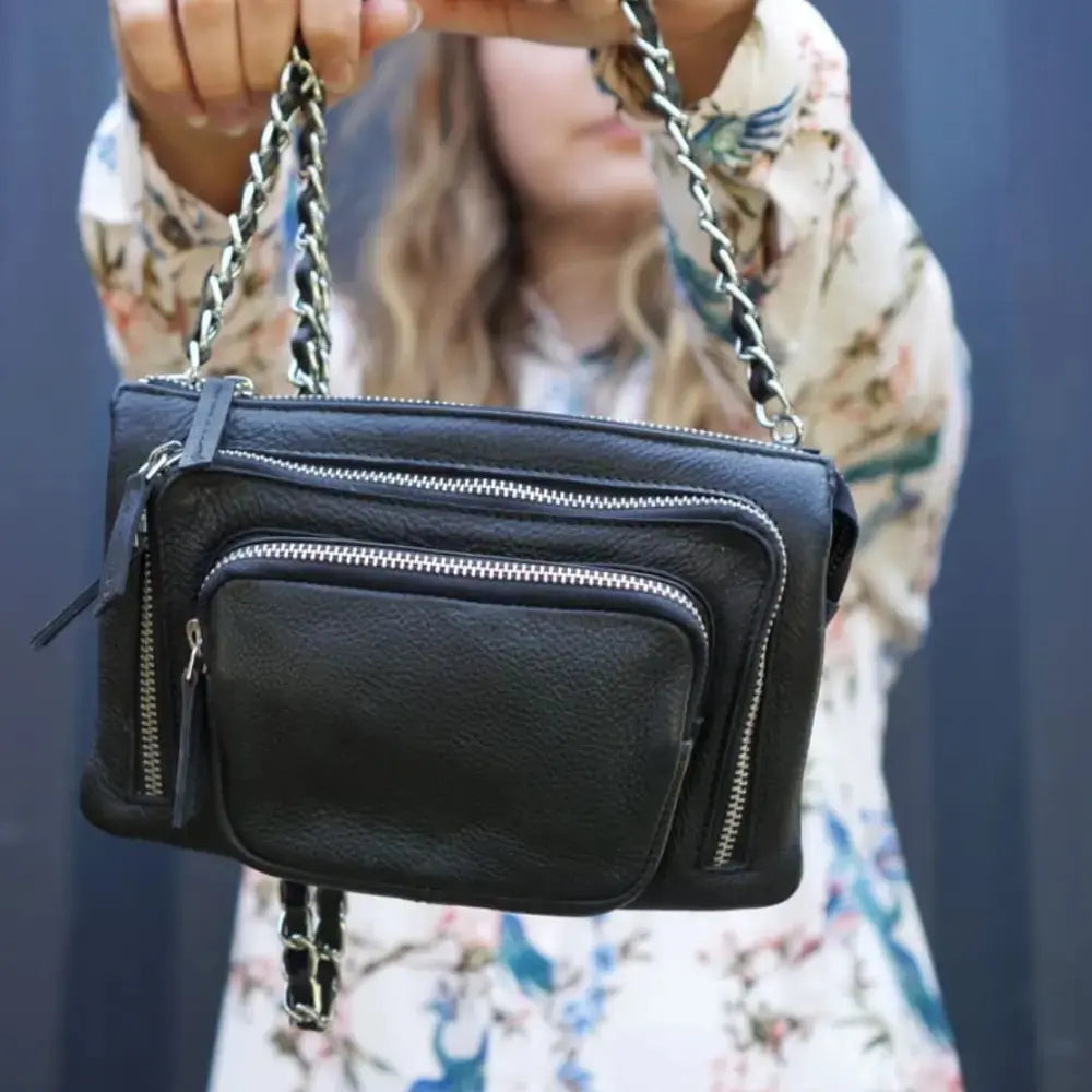 Style Oslo Sort Med Sølv Ultracool Clutch Skulder & Crossbodytaske Superfed Taske Med Mange Rum Flotte Lynlåse Sort Female