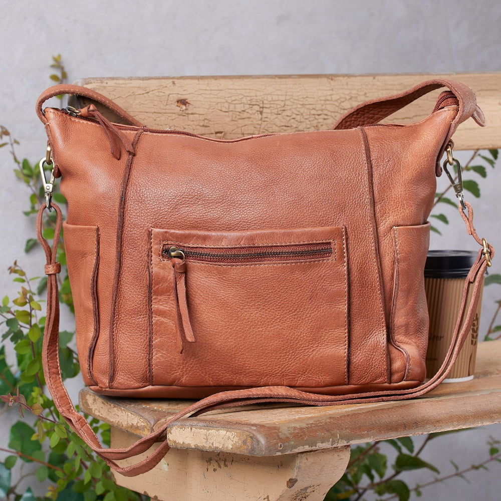 Leather Corium Crossbody Taske Washed